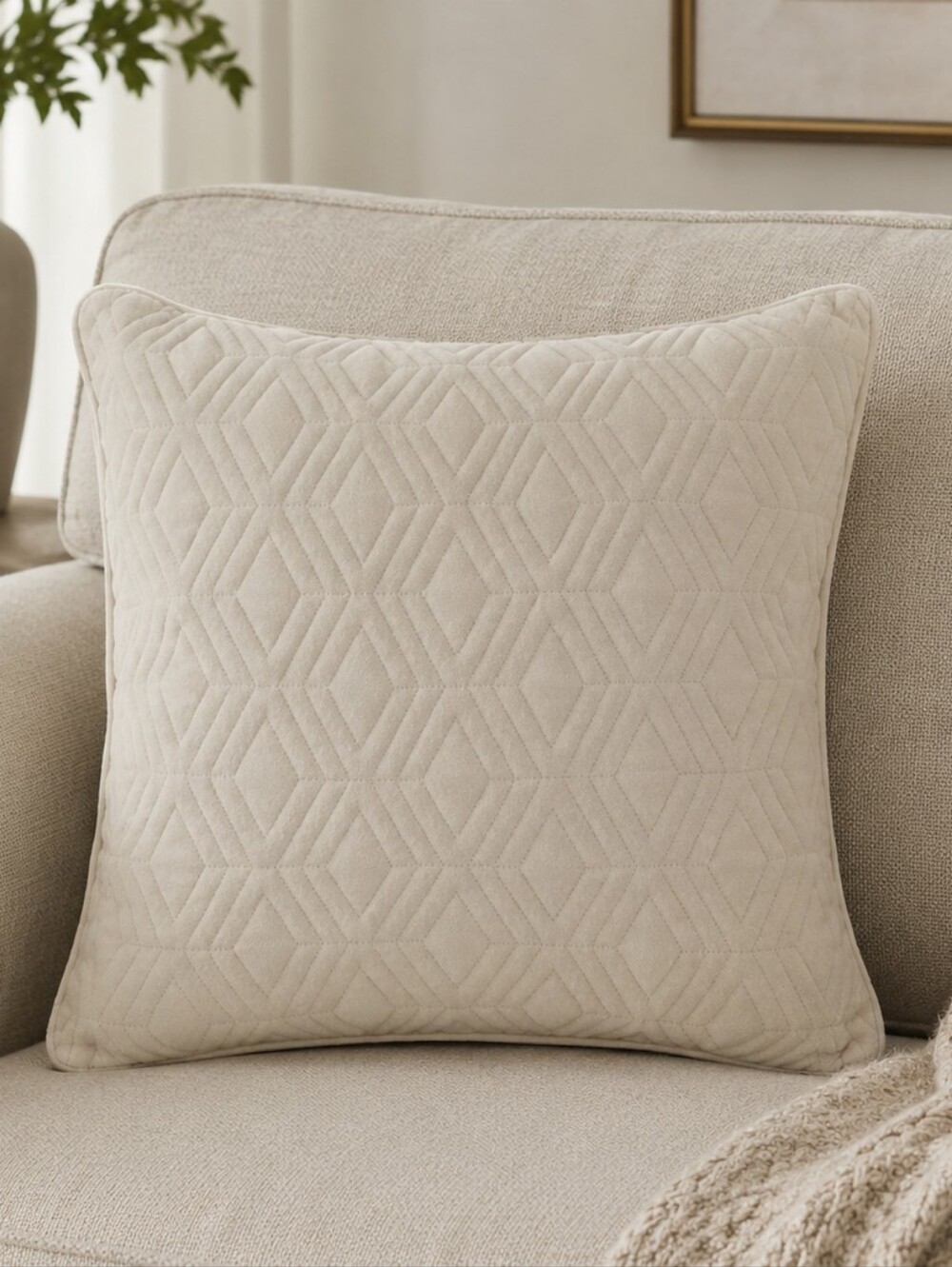 NWT 2 Fieldcrest Heritage Plush Diamond Velvet Decorative Beige Pillows